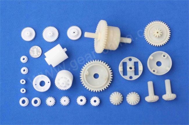 叉速牙箱及齿轮